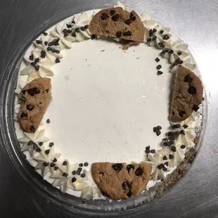 Ray's Ice Cream Cake!!! YUM :D
Fantastic for birthday parties, celebrations, or to just treat yourself!