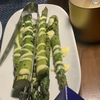 Jumbo Asparagus With Hollandaise