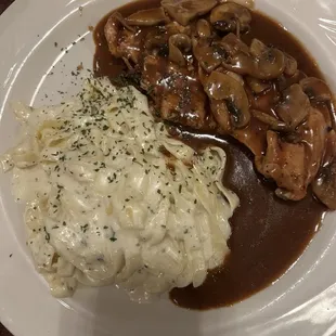 Chicken Marsala with Fettuccine Alfredo (10/10)