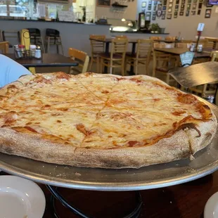 a large cheese pizza