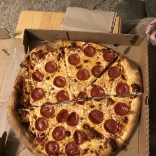 Asked for well done pizza and we got it, soo good!