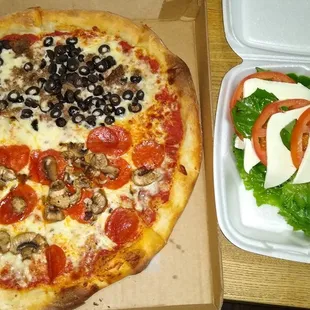 14" pizza and a Mozzarella Caprese Salad
