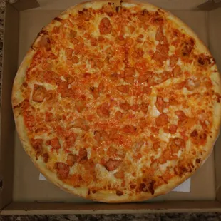 Buffalo chicken pizza delicious