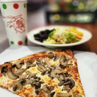 Ray's Pizzaria N.Y. Style
