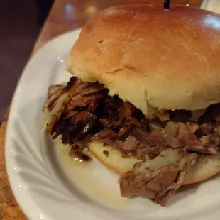 Pulled pork sammy - smoky and very good