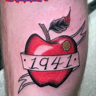 Dillon full color apple