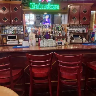 Bar @ Ray&apos;s on the Ave