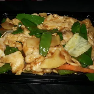 Chicken with snow peas