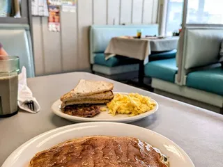 Lemmy's Eatery
