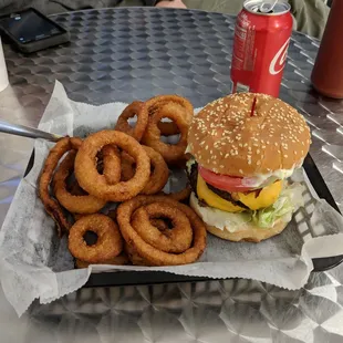 Double Razorback burger w bacon and onion rings