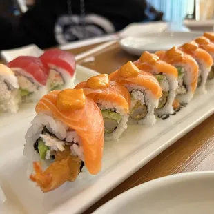 Salmon tempura roll