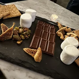 S&apos;mores board