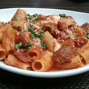 Rigatoni Bolognese