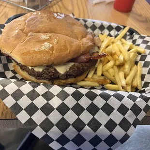 Bacon RD&apos;s 1/4 Lb Burger, Fries &amp; Drink