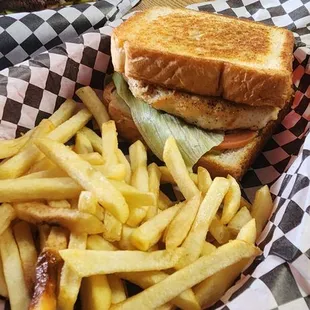 Grilled chicken with Texas toast and fries  combo.