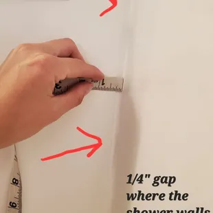 Gap between shower surround panels