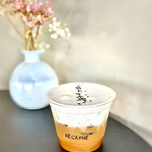 Black Sesame Coffee | Mè | 9 oz (fine robusta espresso with condensed milk, black sesame cream) - bombass...