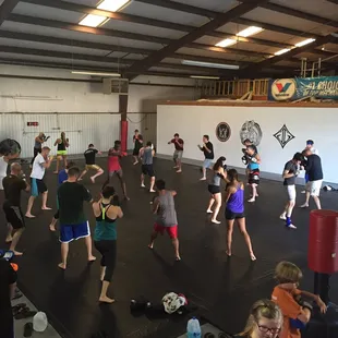 Reaction MMA boxing class!