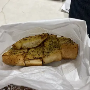 Yummy garlic bread for 2 orders