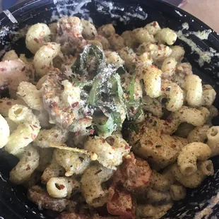 Pesto Cavatappi