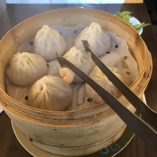 Steamed Pork Buns with Shrimp and Chinese Okra