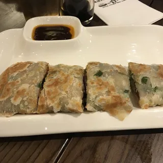 Scallion Pancake with Sliced Beef