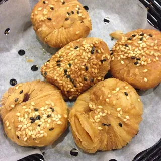Red Bean Puffs