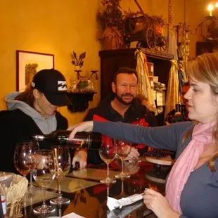 Erin, pouring the very popular 2005 Fotsch Cabernet Sauvignon