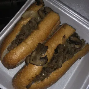 Philly cheesesteak with mushrooms