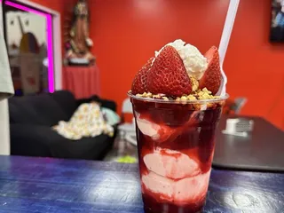 Sugar Daddy Snack Attack