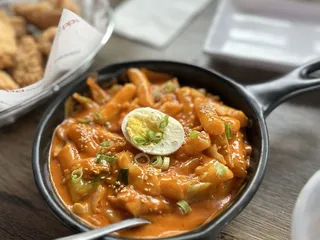 bb.q Chicken Village on the Park