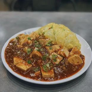 Mapo tofu omurice