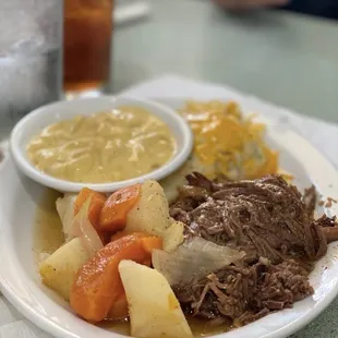 Pot roast, Mac &amp; Cheese and loaded mash potatoes