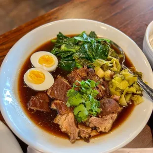 Khao Ka Moo - tender pork meat, and such comfort food!