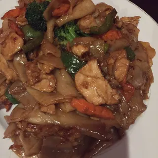 Pad Satay Noodles Dinner