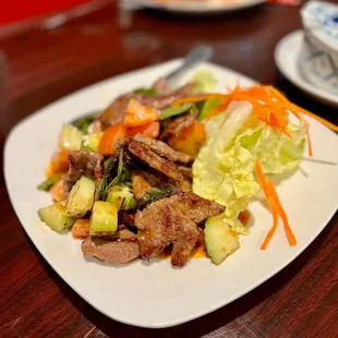 Spicy beef salad