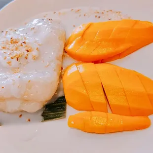 Mango Sticky Rice....OMG this was sofa king deeeeelicious!
