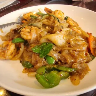4. Drunken Noodle