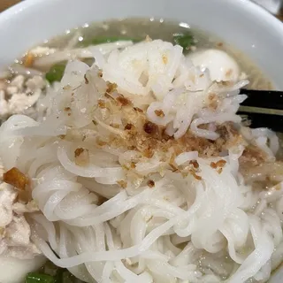 Large Sukothai Noodle Soup