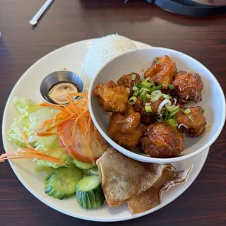 L3. Orange Chicken Lunch Special