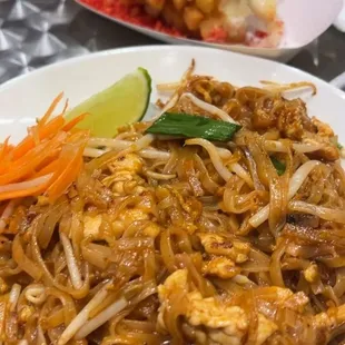 Chicken pad Thai