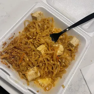 N3. Royal Pad Thai with tofu