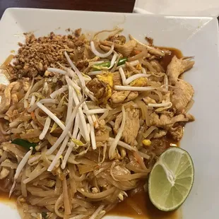 N3. Royal Pad Thai