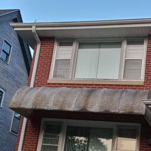 Looks like the ghetto!!