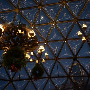 The dome ceiling, decorated for Christmas 2022.