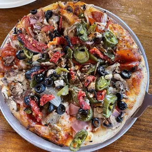  pizza with toppings