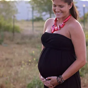 Maternity photo shoot with Rebecca Wuth in Tehachapi, CA