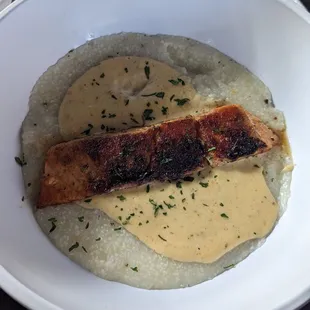 Salmon and grits