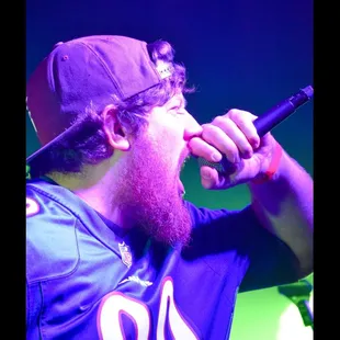 Photo by 3spade7star (us)