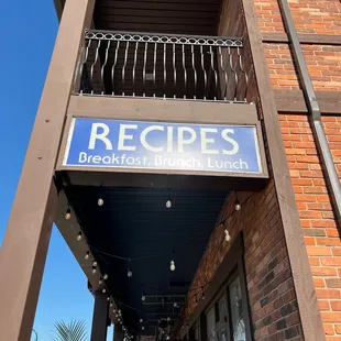 the outside of a restaurant